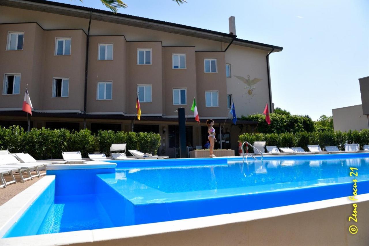Hotel San Benedetto Peschiera del Garda Extérieur photo