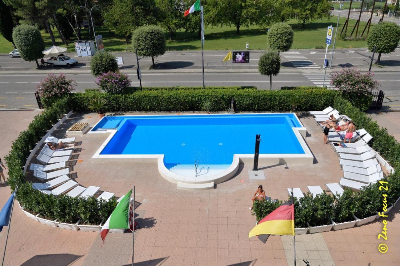 Hotel San Benedetto Peschiera del Garda Extérieur photo