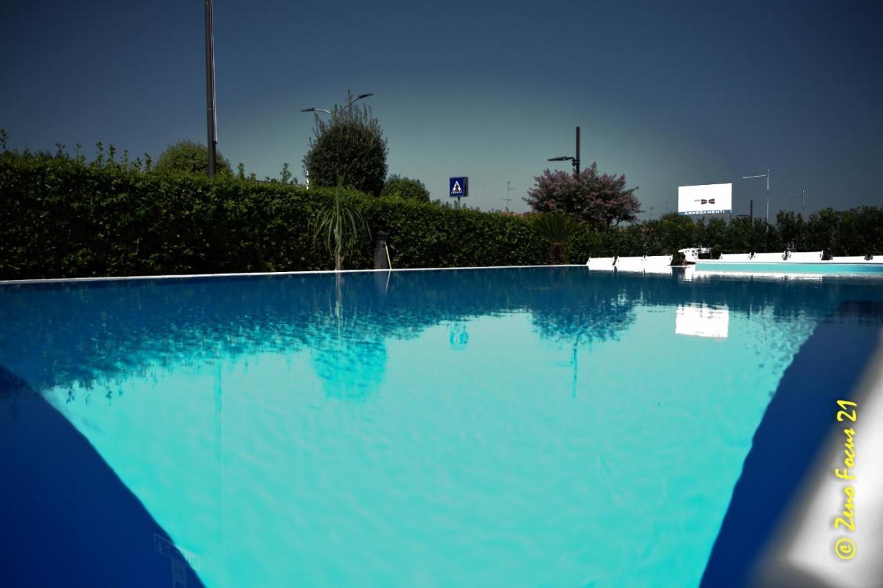 Hotel San Benedetto Peschiera del Garda Extérieur photo