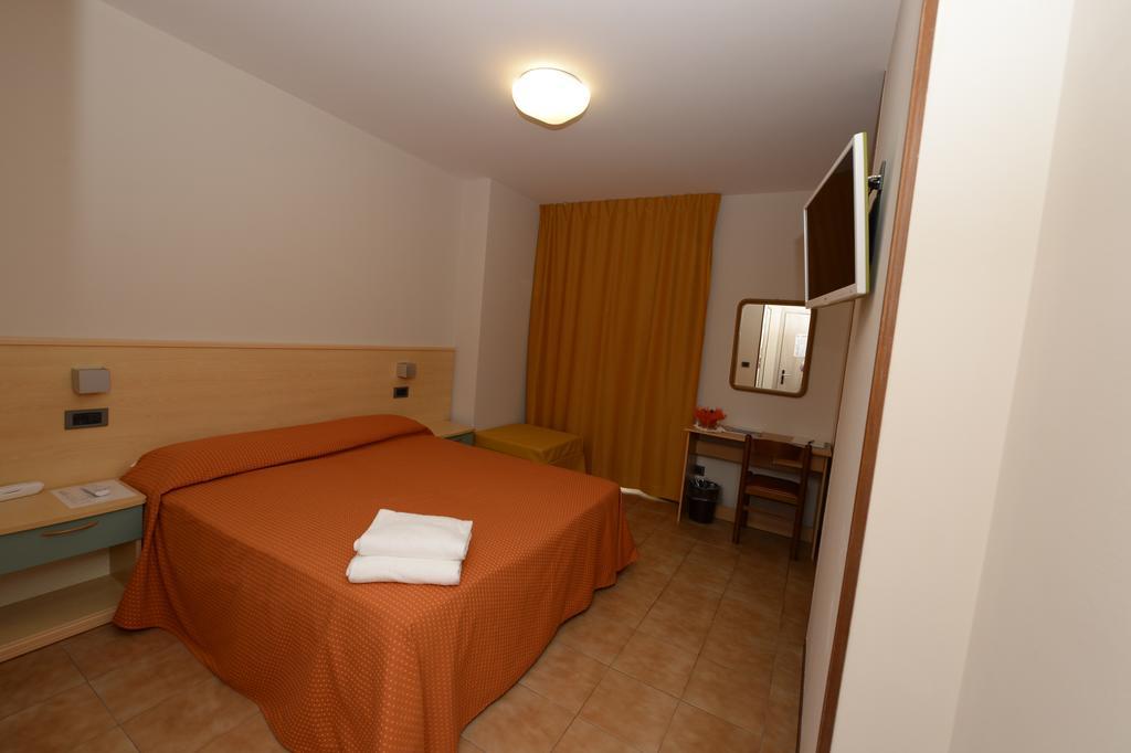 Hotel San Benedetto Peschiera del Garda Extérieur photo