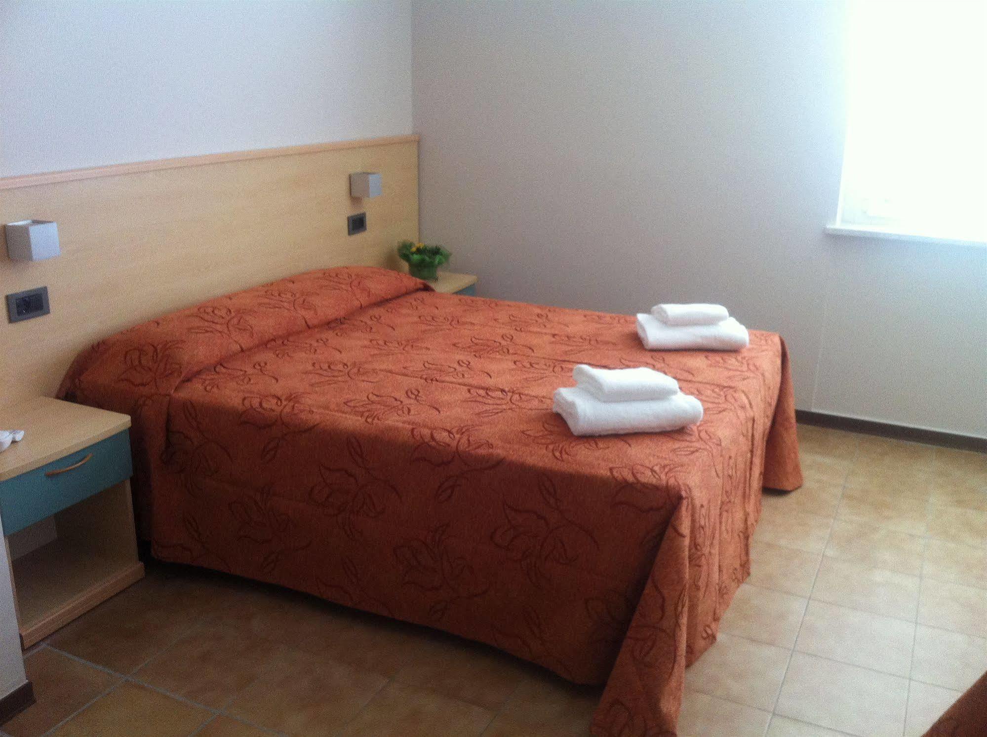 Hotel San Benedetto Peschiera del Garda Extérieur photo