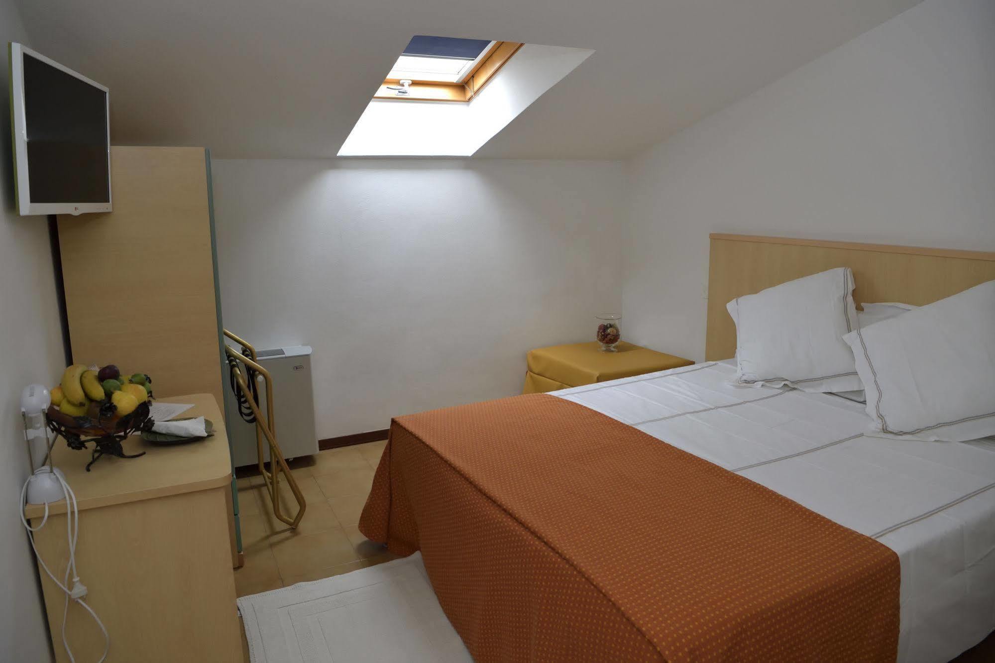 Hotel San Benedetto Peschiera del Garda Extérieur photo