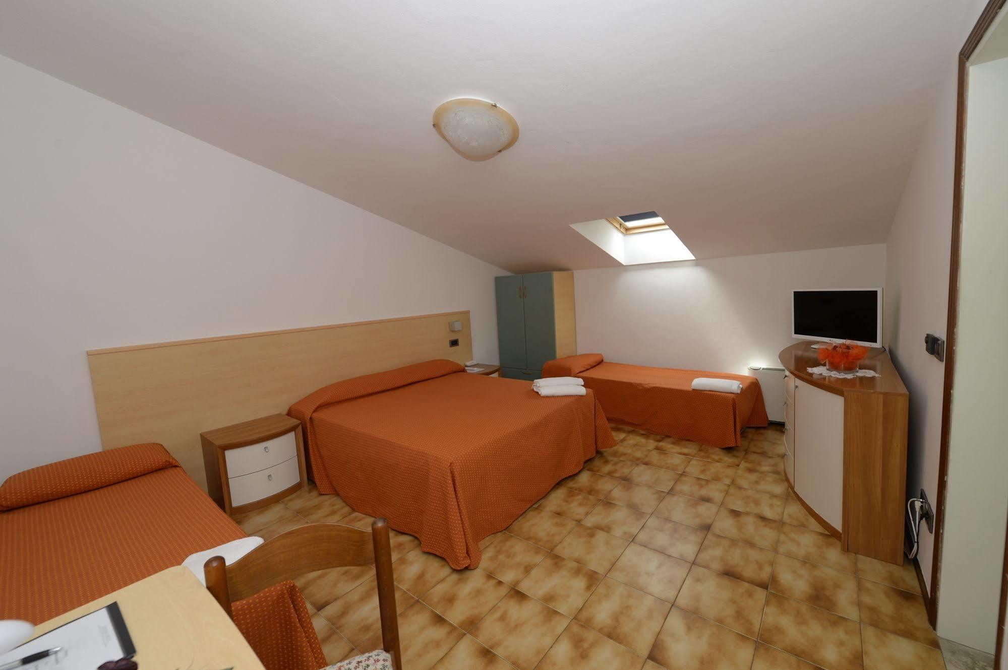 Hotel San Benedetto Peschiera del Garda Extérieur photo